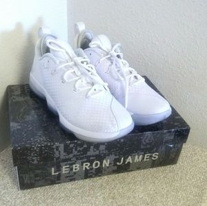 low white basketball shoes
